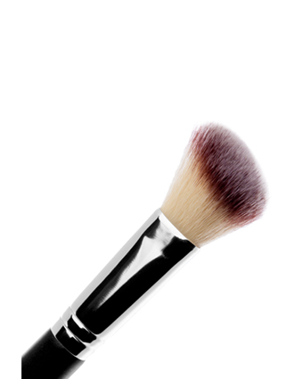 #148 Angled Sculpting Brush